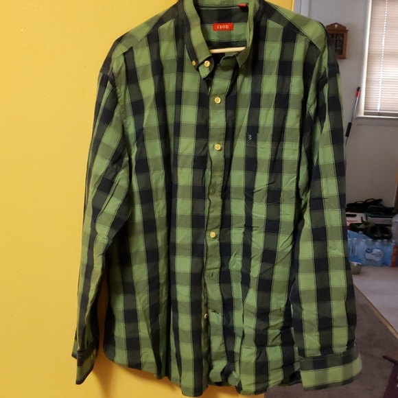 Izod long-sleeve, collared, button-up shirt - Picture 3 of 4